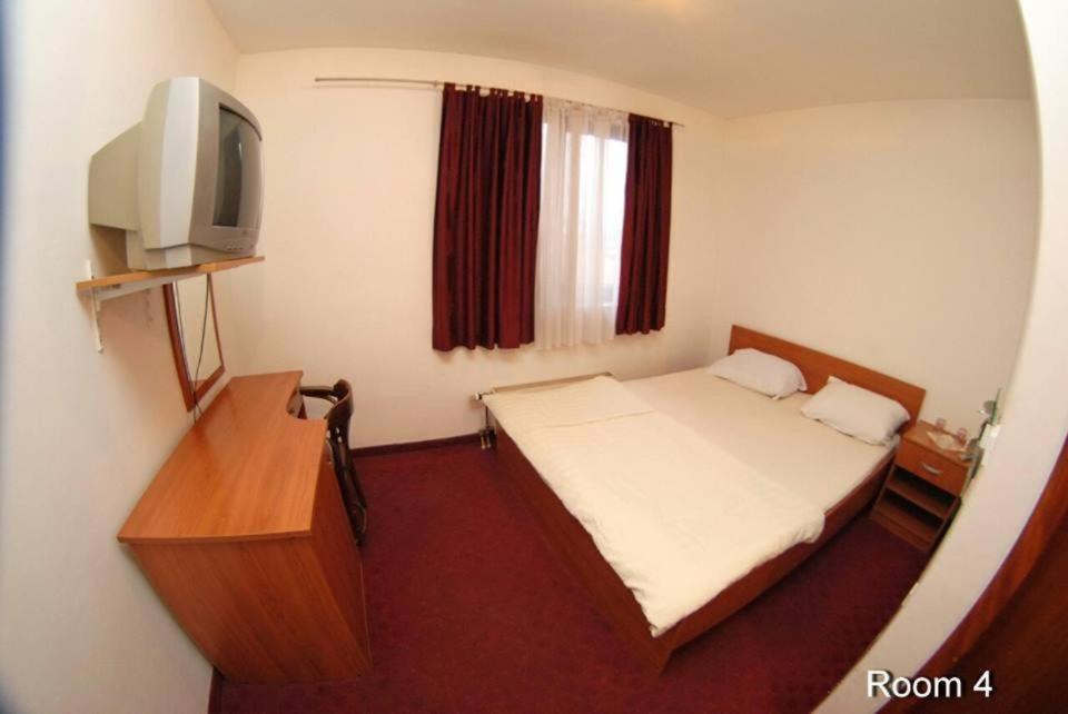 Motel Bella Italia Ilidža エクステリア 写真